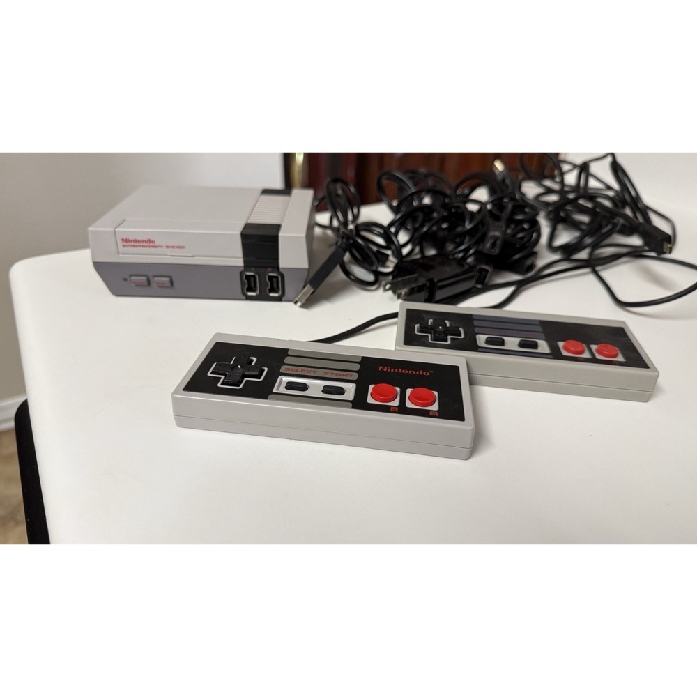 Nintendo NES Classic Edition Mini 2 Controllers 30 Built-In Games Tested Working